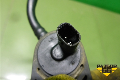 Клапан вентиляции картерных газов (1.6л M274) (A0009979611) для Mercedes Benz C-Klass W205 с 2014г (Ц)