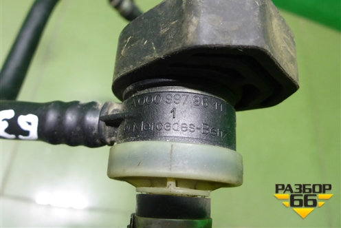 Клапан вентиляции картерных газов (1.6л M274) (A0009979611) для Mercedes Benz C-Klass W205 с 2014г (Ц)