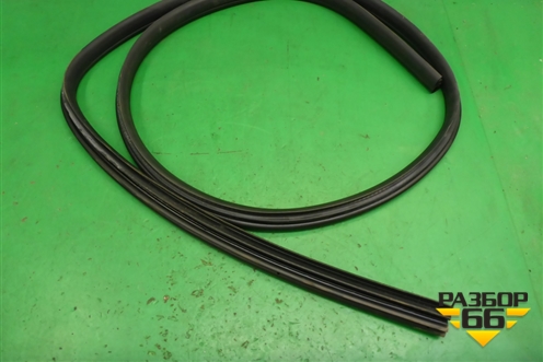 Уплотнитель двери задней правой (хетчбэк) для Ford Focus 2 с 2008-2011г (Фокус)