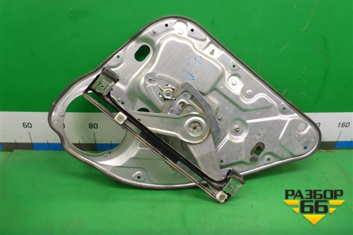 Стеклоподъёмник механический задний левый (7M51A24995BC) для Ford Focus 2 с 2008-2011г (Фокус)