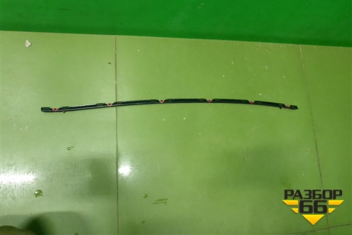 Кронштейн молдинга лобового стекла правый (новый) (86147L2000) для Kia K5 с 2020г (К5)