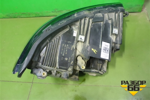 Фара левая (после 2019г Led без блока) (7L1941035C) для Volkswagen Transporter T6 с 2015г (Транспортер Т6)