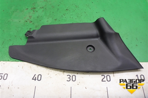 Накладка внутренняя (на консоль левая) (BP4K64241) для Mazda Mazda 3 (BK) с 2003-2009г 