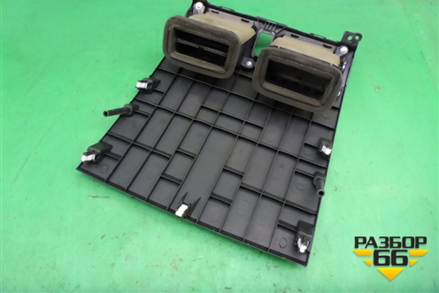 Дефлектор воздушный центральный для Mazda Mazda 3 (BK) с 2003-2009г 