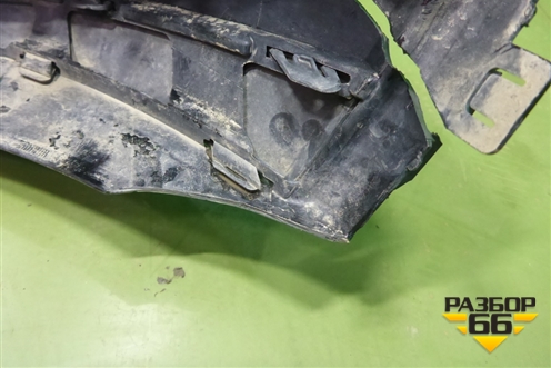 Решетка в передний бампер центральная (после 2019г под парктроник) (53102YP030) для Toyota C-HR с 2016г (Цашр)