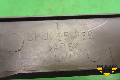 Накладка на торпедо (BP4K55256) для Mazda Mazda 3 (BK) с 2003-2009г 