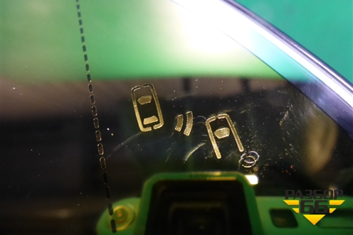 Стекло зеркала правого (под датчик слепой зоны) для Lexus NX 200 с 2014-2021г (НХ)