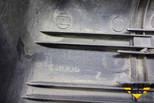 Накладка внутренняя  (на зеркло заднего вида) (BR5S691C7) для Mazda Mazda 3 (BK) с 2003-2009г 