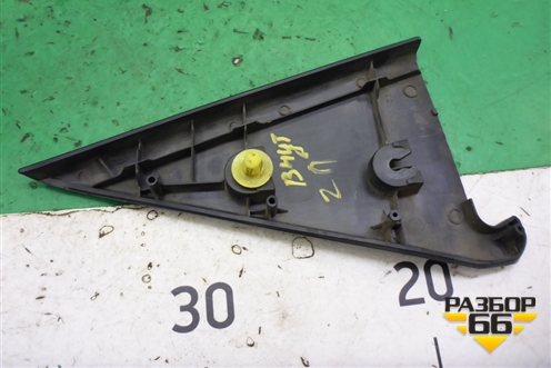 Накладка двери задней правой (уголок) (BP4K6851X) для Mazda Mazda 3 (BK) с 2003-2009г 