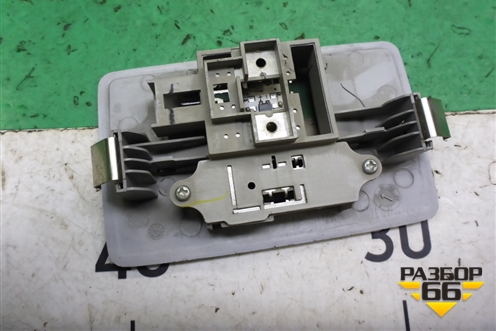 Плафон салонный центральный для Mazda Mazda 3 (BK) с 2003-2009г 