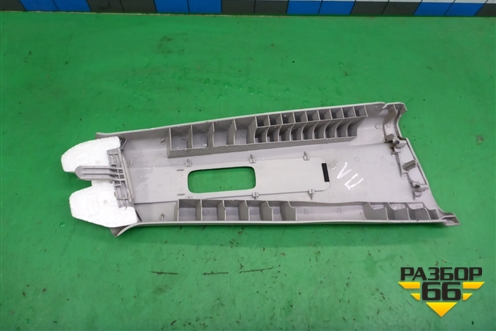 Обшивка стойки центральная верхняя левая (BP4K68211) для Mazda Mazda 3 (BK) с 2003-2009г 