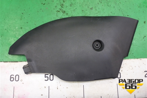 Накладка внутренняя (на консоль правая) (BP4K64231) для Mazda Mazda 3 (BK) с 2003-2009г 