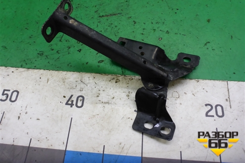 Кронштейн передней панели центральный для Mazda Mazda 3 (BK) с 2003-2009г 