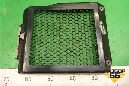 Накладка декоративная на интеркулер (2.3л L3) (L33E207B0) для Mazda Mazda 3 (BK) с 2003-2009г 