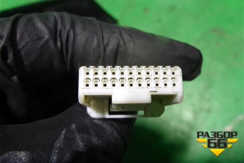 Зеркало левое электрическое (22 контакта с камерой и подсветкой) для Lexus LX-570 с 2015г (ЛХ)