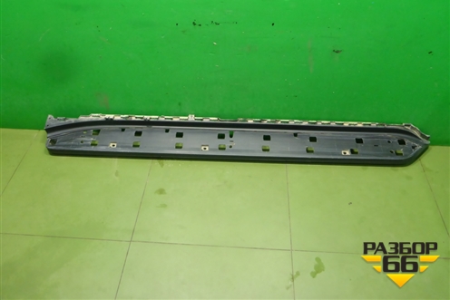 Подножка правая (5177960210) для Lexus LX-600 с 2021г (ЛХ)