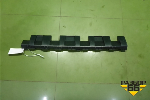 Кронштейн накладки (порога правый, новый, дубликат) для Nissan Terrano с 2014г (Терано)