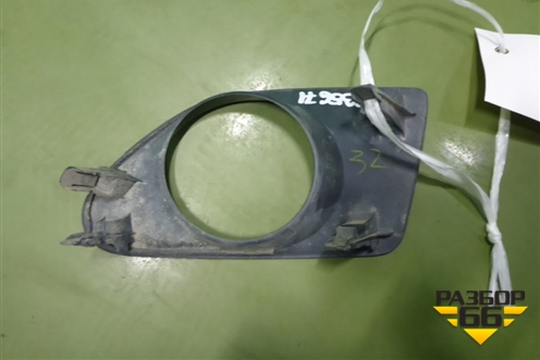 Накладка ПТФ левая (до 2012г) (8148248080) для Lexus RX 300 c 2009-2015г (РХ)