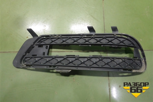 Решетка в передний бампер левая (до 2013г) (A2128851523) для Mercedes Benz E-Klass W212 с 2009-2016г (Е)