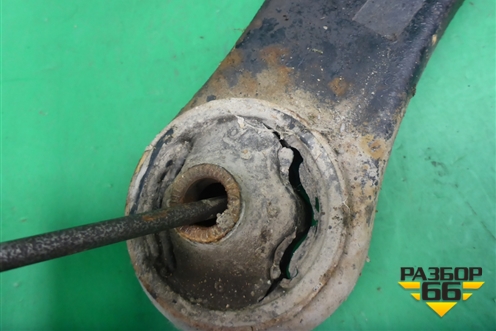 Рычаг передний правый (06401042) для Geely Emgrand (EC7) с 2009-2016г (Эмгранд)