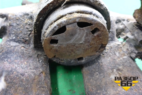 Суппорт передний левый (06401277) для Geely Emgrand (EC7) с 2009-2016г (Эмгранд)