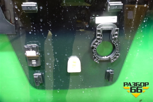 Стекло лобовое (под датчик дождя с обогревом зоны дворников) для Kia Sorento III Prime с 2014-2020г (Соренто3)