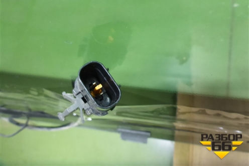 Стекло лобовое (под датчик дождя с обогревом зоны дворников) для Kia Sorento III Prime с 2014-2020г (Соренто3)