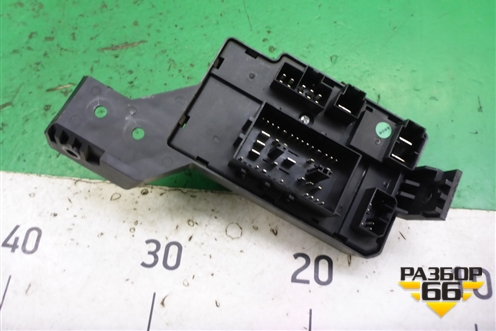 Блок предохранителей салонный (06703569) для Geely Emgrand (EC7) с 2009-2016г (Эмгранд)