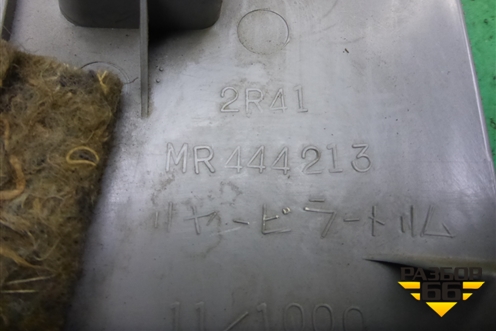 Обшивка стойки задняя верхняя левая (седан) (MR444213) для Mitsubishi Lancer-9  с 2003-2008г (Лансер)