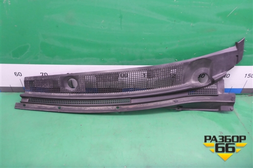 Решетка стеклоочистителей левая (MR533285) для Mitsubishi Lancer-9  с 2003-2008г (Лансер)