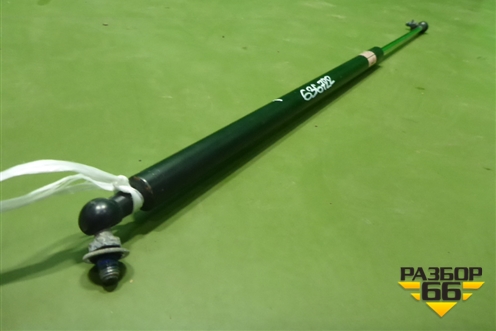 Амортизатор капота (левый) для Toyota Land Cruiser (200) с 2008г (Ленд Крузер)