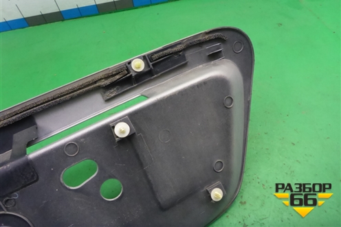 Накладка крышки багажника (MR379016) для Mitsubishi Lancer-9  с 2003-2008г (Лансер)