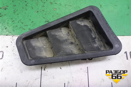 Клапан вентиляционный (MR360018) для Mitsubishi Lancer-9  с 2003-2008г (Лансер)