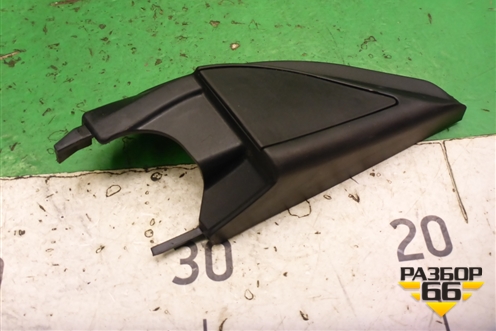 Накладка двери передней правой уголок (MR441632) для Mitsubishi Lancer-9  с 2003-2008г (Лансер)