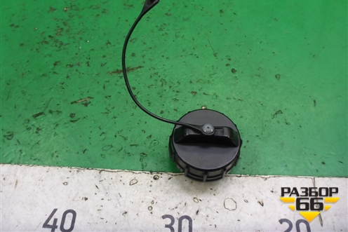 Крышка топливного бака для Mitsubishi Lancer-9  с 2003-2008г (Лансер)