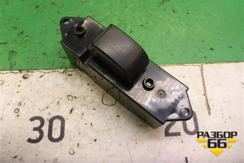 Кнопка стеклоподъёмника (MR587879) для Mitsubishi Lancer-9  с 2003-2008г (Лансер)