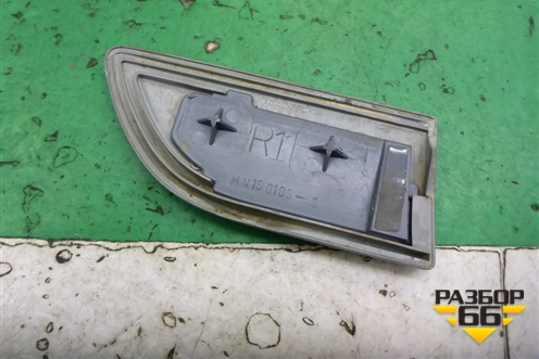 Накладка переднего крыла правого (нижняя) (MN190103) для Mitsubishi Lancer-9  с 2003-2008г (Лансер)