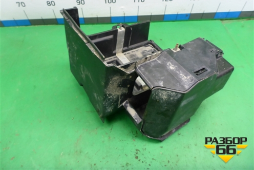 Ящик под аккумулятор (3M5110723AP) для Ford Focus 2 с 2008-2011г (Фокус)