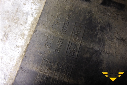 Ящик под аккумулятор (3M5110723AP) для Ford Focus 2 с 2008-2011г (Фокус)