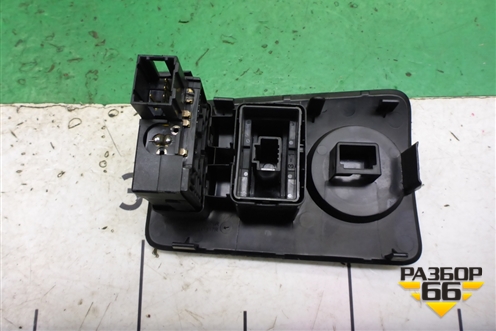 Переключатель корректора фар (8200379685) для VAZ XRAY с 2016г (Хрэй)