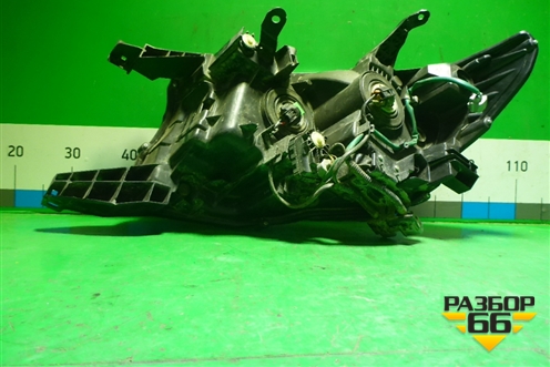 Фара правая (после 2017г галоген) (8113060N10) для Toyota Land Cruiser Prado(150) с 2009г (Ленд Крузер Прадо)