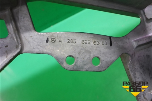 Кронштейн фары левой (A2056225300) для Mercedes Benz C-Klass W205 с 2014г (Ц)