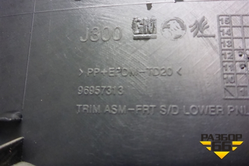 Обшивка двери передней левой под электрику (96957313) для Chevrolet Cruze c 2009-2015г (Круз)