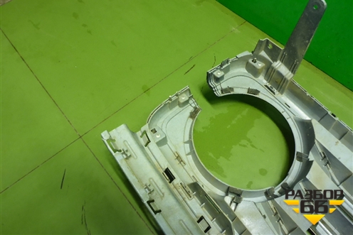 Решетка радиатора (5509165XKM01A) для Tank 300 с 2021-2025г