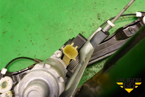 Стеклоподъёмник электрический передний правый для Chevrolet Cruze c 2009-2015г (Круз)