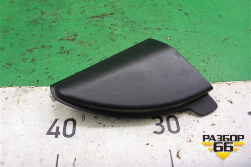 Накладка двери передней правой уголок (96984324) для Chevrolet Cruze c 2009-2015г (Круз)