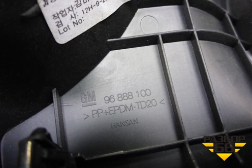 Накладка на торпедо (левая на дефлектор до 2012г) (96888100) для Chevrolet Cruze c 2009-2015г (Круз)