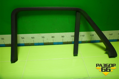 Накладка двери задней правой (на рамку) (A1667370280) для Mercedes Benz ML-Klass W166 c 2011г (МЛ)