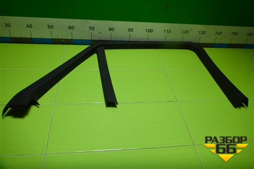 Накладка двери задней левой (на рамку) (A1667370180) для Mercedes Benz ML-Klass W166 c 2011г (МЛ)