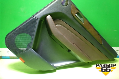 Обшивка двери задней правой под электрику для Mercedes Benz ML-Klass W166 c 2011г (МЛ)